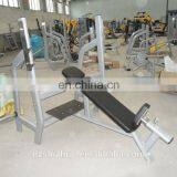 Спортивное оборудование для занятий в зале: наклонный брусья для жимов LA32 thumbnail-3