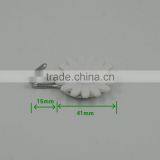 4pcs White Daisy Houseware Sticky Sticker Hanging Plastic Hooks thumbnail-3