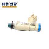 On Stock Top Quality 2X43-CA 2X43CA Fuel Injector for Ford MAZDA JAGUAR Xtype thumbnail-2