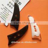 RESIN FLATBACK HORN BUTTON