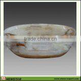 White Onyx Luxury Bathtub