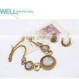 Vintage Gold Costume Jewelry Aulic Style Round Gemstone Necklace thumbnail-6