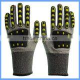 CE EN388 13g Seamless HPPE Knitted Oil Gas Resistant Glove for Maintenance thumbnail-2