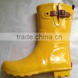 Hot Sale Short Stylish Bright Yellow Lady Shoe