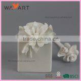 Fashion White Ceramic Flower Fragrance Diffuser For Sale thumbnail-2