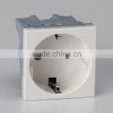 Fast Shipping Professional Germany Socket/French Socket Outlet/Schuko Socket Outlet