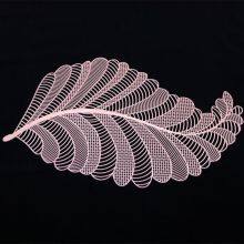 New Leaf Shape Plastic Placemats Colored Metallic Dining Table Mats Wholesale thumbnail-2