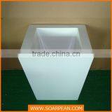 Customized Decorative Fiberglass Outdoor Flower Pot thumbnail-3