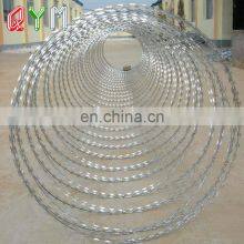 700mm Coil Diameter Concertina Razor Barbed Wire Prison Fence thumbnail-5