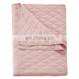 Дешевый оптовый розовый полиэфирный тканый простой пуховик-кроваток thumbnail-2