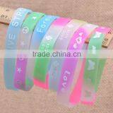 Cheap Environmentally Friendly Fashion Silicone Bracelet/customized Silicone Bracelets thumbnail-3