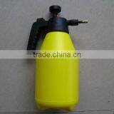 Plastic Garden Pressure Sprayer Bottle thumbnail-2