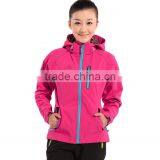 Customized Design High Quality Waterproof Woman Softshell Jackets thumbnail-6
