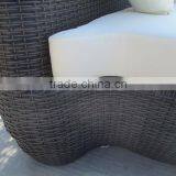 Новый стиль садовой мебели: Волнистый диван и скамейка для отдыха на солнце thumbnail-5