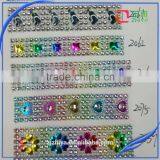 Many Design Plastic 24row Plastic Rhinestone Mesh