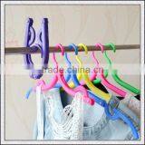 Cheap Hot Selling Best Quality Foldable Plastic Cloth Hanger for Travel Outside Custom Design Hanger Manufacturer thumbnail-2