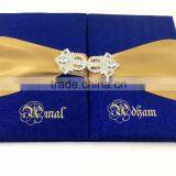 Silk Invitation With Decorative Brooch thumbnail-2