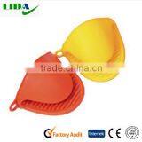 Lovely Heat Resistant Insulated Silicone Baking Kitchen Glove Bowl Clip Oven Pot Holder KIT601 thumbnail-4