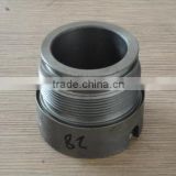hydraulic cylinder retainer