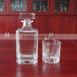 750ml Beautiful Embossed Square Glass Whiskey Decanter With Glass Lid thumbnail-5