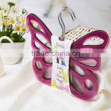 Fancy Plastic Hanger thumbnail-3