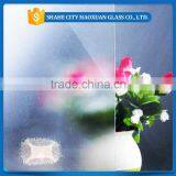 Clear Colored Pattern Glass With Tangram Pattern