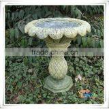 Beautiful Stand Garden Resin Exotic Bird Feeders thumbnail-1