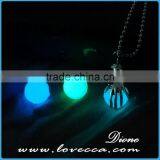 How Cool!! Glowing Magic Heart Locket Stone Pendants Lights Up In The Dark thumbnail-6