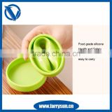 Travel use temperature sensitive silicone cup