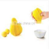 Eco-friendly Flexible Silicone Lemon Juicer With FDA LFGB Approvals thumbnail-1