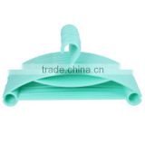 Low price, high quality ,hot selling plastic hanger