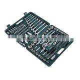 HomCom 137 Piece Mechanic's Socket and Ratchet Wrench Tool Kit Set thumbnail-2