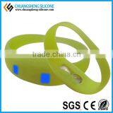 Factory Price Fashion LED Silicone Wrist Bracelet thumbnail-5