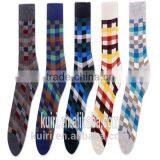 New Fashion Men's White and Black Socks Novelty Stripes Grid Short Sock Winter Autumn Men 100 Cotton In Tubes Socks thumbnail-1