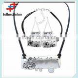 No.1 Yiwu Exporting Commission Agent Wanted pu Black Long Chain Necklace/earrings/bracelet Jewelery Set thumbnail-3