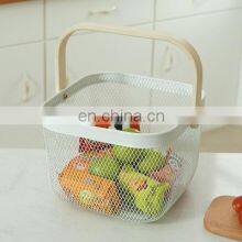 New Manufacture Hot Selling Popular Metal Wire Iron Black Picnic Fruit Basket With Wood Handle Kitchen Home Storage Basket thumbnail-2