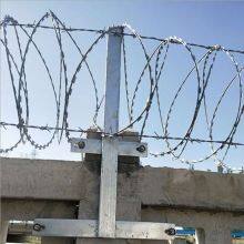 Hot-Dipped Galvanized Concertina Razor Barbed Wire for Security Fencing thumbnail-1