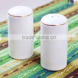 Ceramic Salt and Pepper Shaker Set thumbnail-4