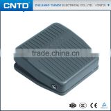 CNTD CE Approval 10A 250VAC Mini Micro Switch Inside 1A1B Black Plastic foot switch with Standard 1M cable (CFS-201)