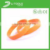 Pure White and Translucence Rubber North Skull Gps Bracelet for Children thumbnail-4