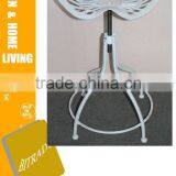 Metal Roud Turn Chair thumbnail-3