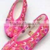 Chinese Traditional Girl Shoes thumbnail-1