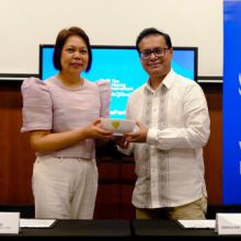 Top PH firm Globe brings hunger alleviation program to international stage, partners with UN WFP