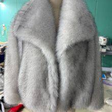 Fashionable Solid Color Collared Short Faux Fur Coat for Elegant Winter Commuter Look thumbnail-5