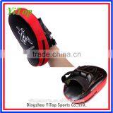 Cheap High Quality Muay Tai Focus Mitts Pad ,MMA Traning Boxing Mitts thumbnail-1