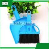 Mini Plastic Dust Table Keyboard Cleaning Brush With Dustpan thumbnail-3