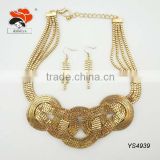 luxury interlocking metal charm neaklace tassel earring fashion gold plating jewelry set