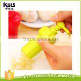 Small Plastic Tool for Mashing Garlic thumbnail-1