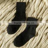 Zm33450a Cheap Wholesale Korean Style Retro Pure Color Winter Socks for Women thumbnail-6