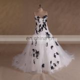 Spaghetti Strap White Black Beaded Cheap Plus Size Wedding Dress 2017